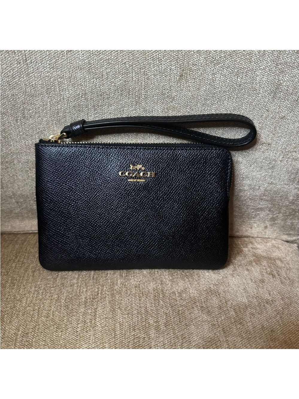 Coach - NWT - Midnight Blue Textured Wristlet - Beautiful Color - Picture 2 of 5